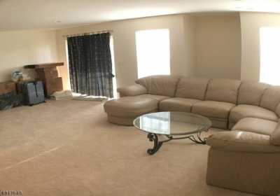 Home For Rent in Green Brook, New Jersey