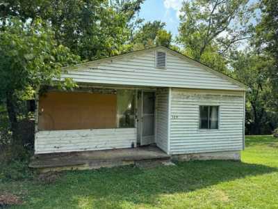 Home For Sale in Vinton, Virginia