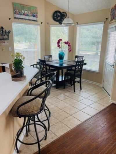 Home For Rent in Kemah, Texas