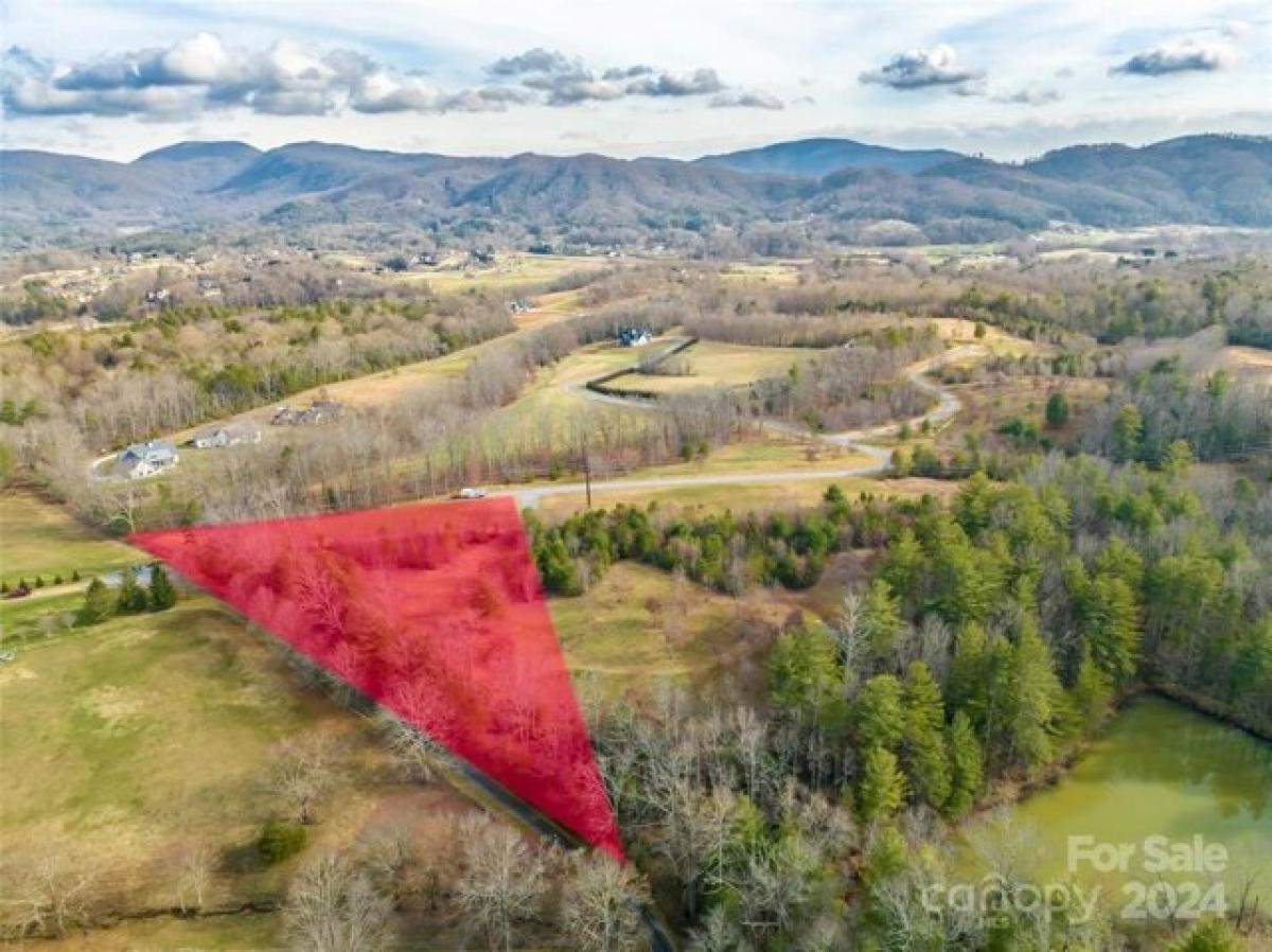 Picture of Residential Land For Sale in Fletcher, North Carolina, United States