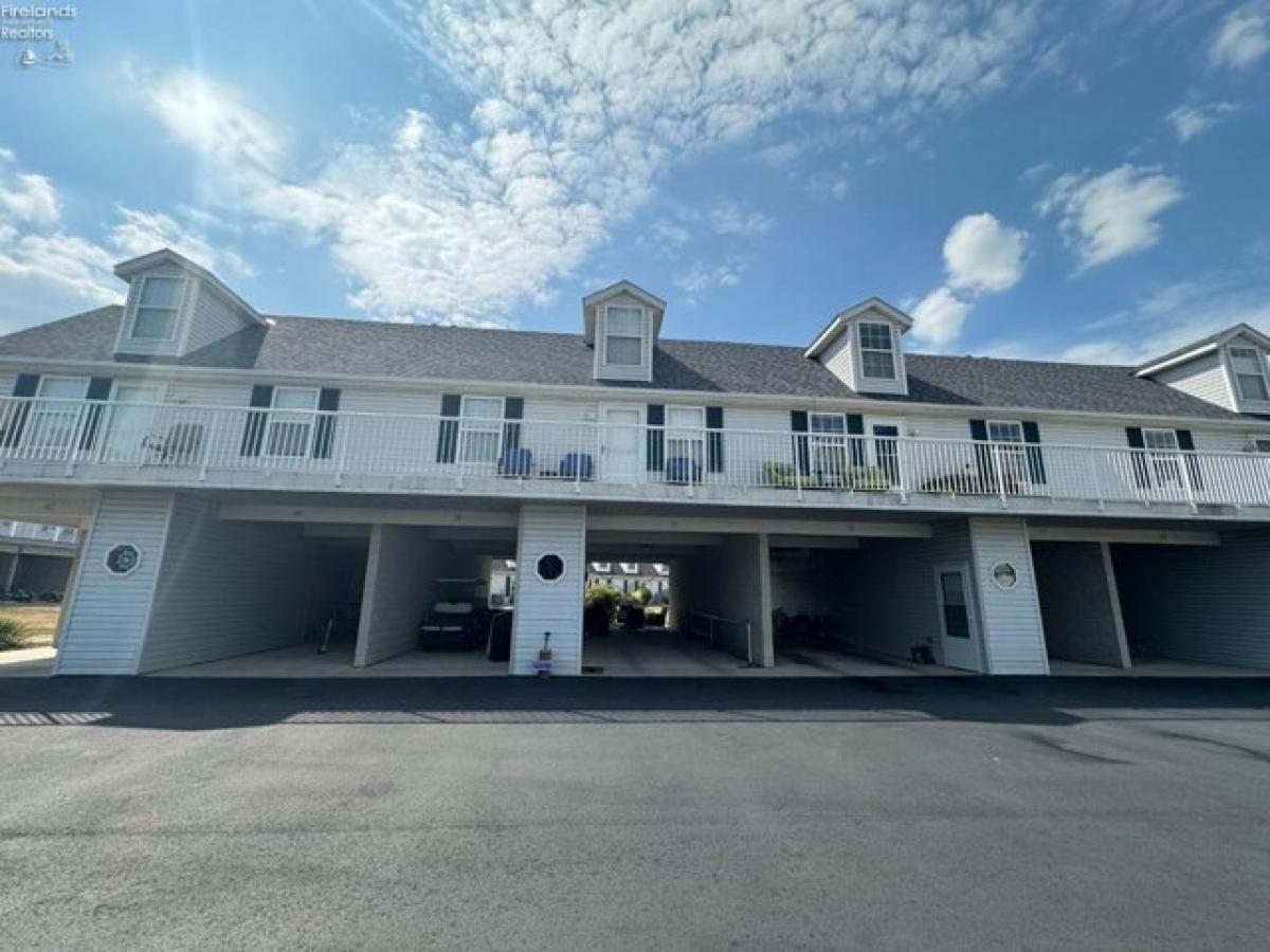 Picture of Home For Sale in Port Clinton, Ohio, United States