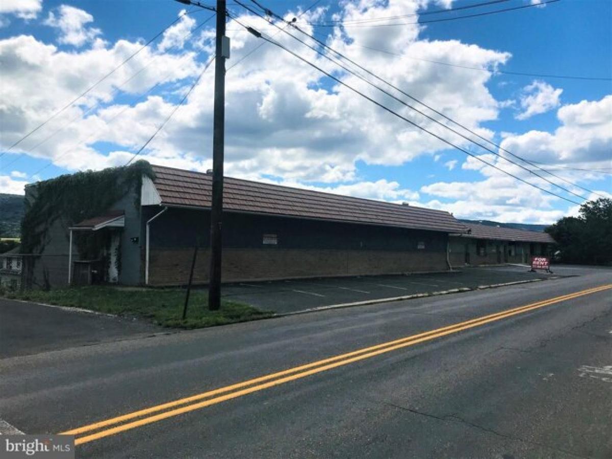 Picture of Home For Sale in Lewistown, Pennsylvania, United States