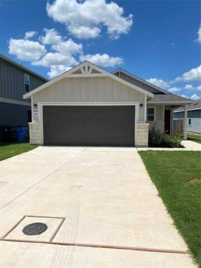 Home For Rent in Seguin, Texas