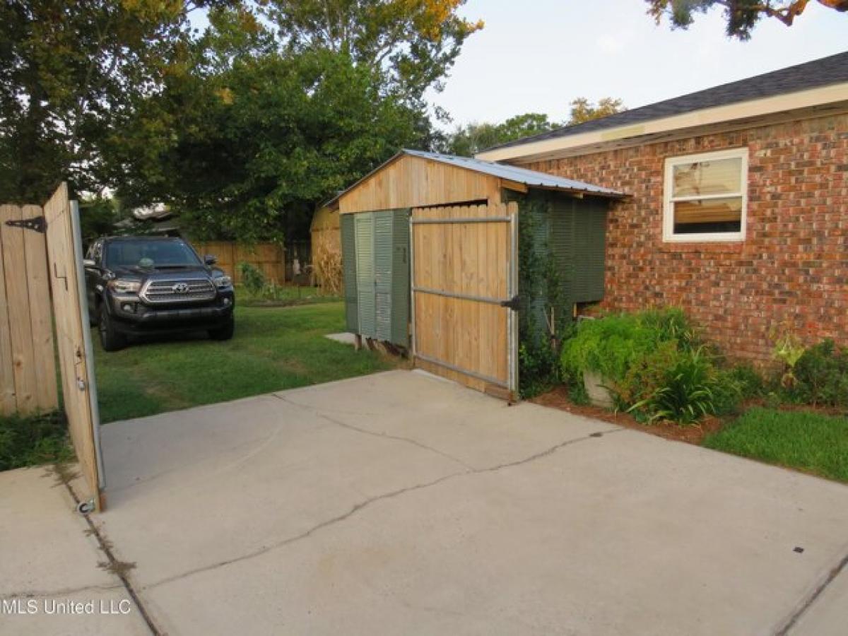 Picture of Home For Sale in Pascagoula, Mississippi, United States