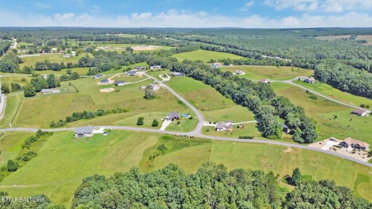 Picture of Residential Land For Sale in Crossville, Tennessee, United States