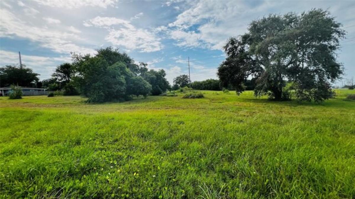 Picture of Residential Land For Sale in La Marque, Texas, United States