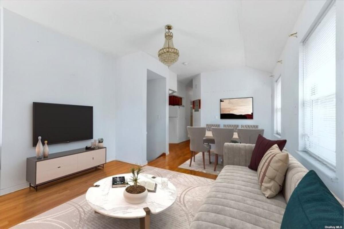 Picture of Apartment For Rent in Bayside, New York, United States