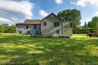 Home For Sale in Auburn Hills, Michigan