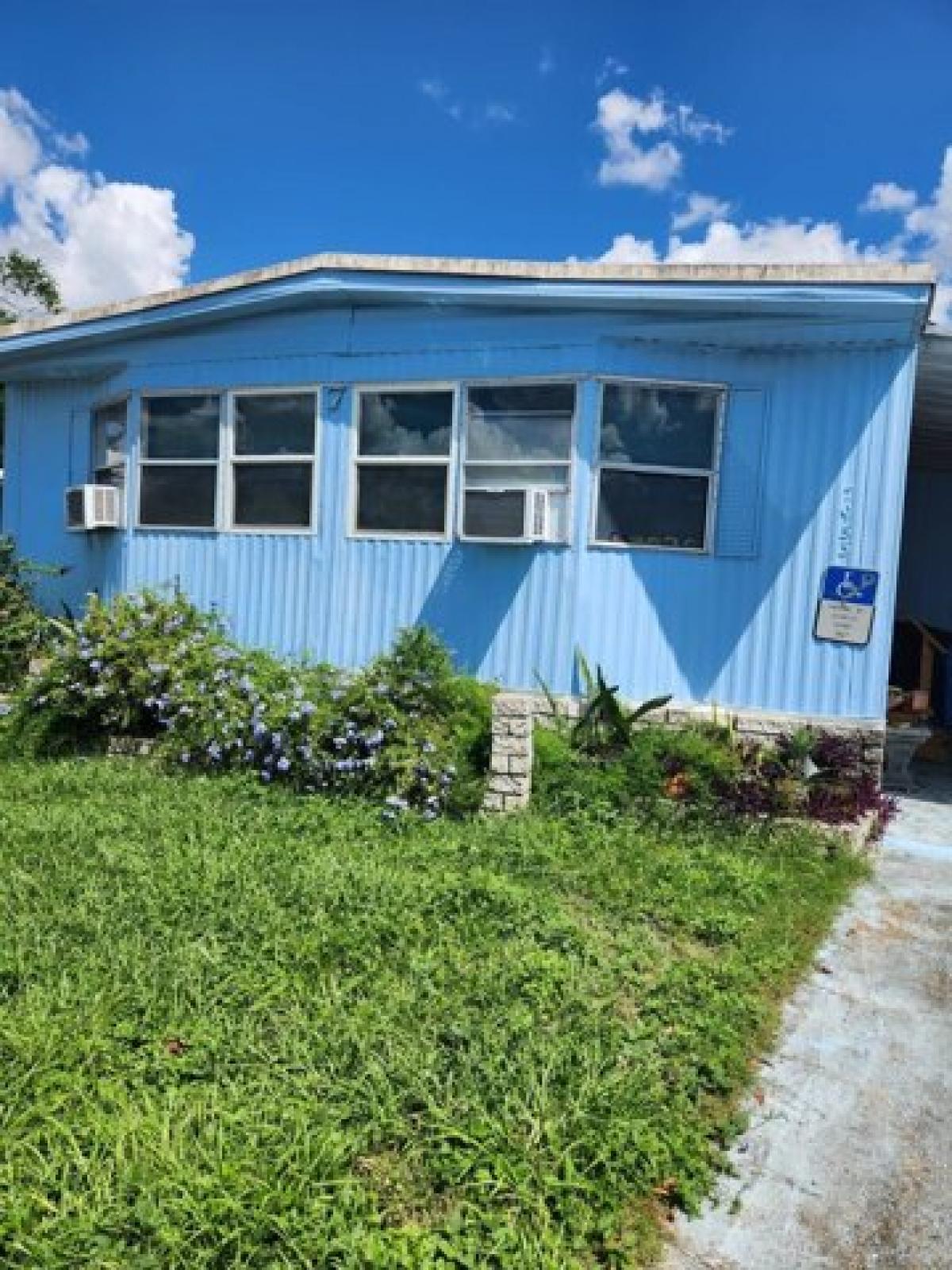 Picture of Home For Sale in Pinellas Park, Florida, United States