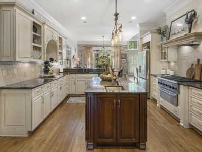 Home For Sale in Sandy Springs, Georgia