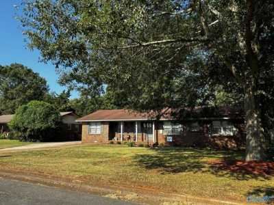 Home For Sale in Decatur, Alabama