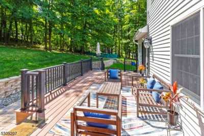 Home For Sale in Hopatcong, New Jersey