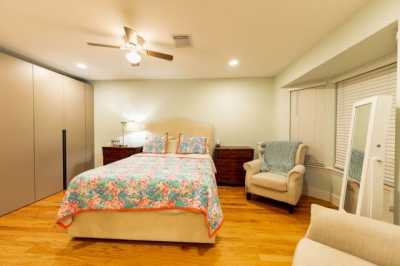 Home For Rent in Bellaire, Texas