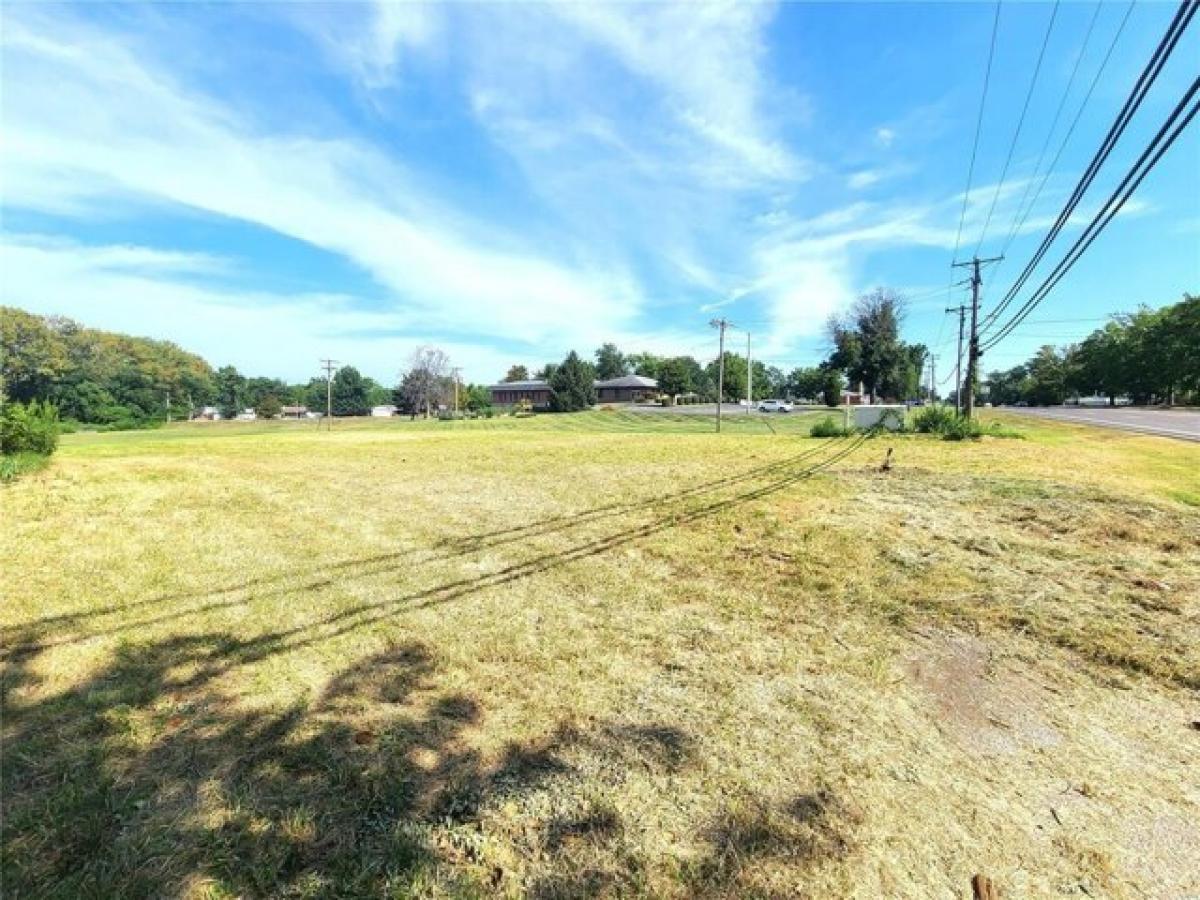 Picture of Residential Land For Sale in Florissant, Missouri, United States