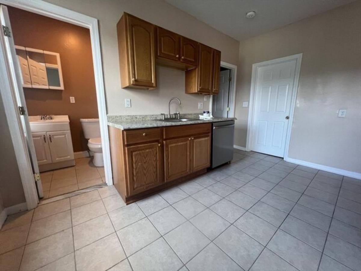 Picture of Apartment For Rent in Worcester, Massachusetts, United States