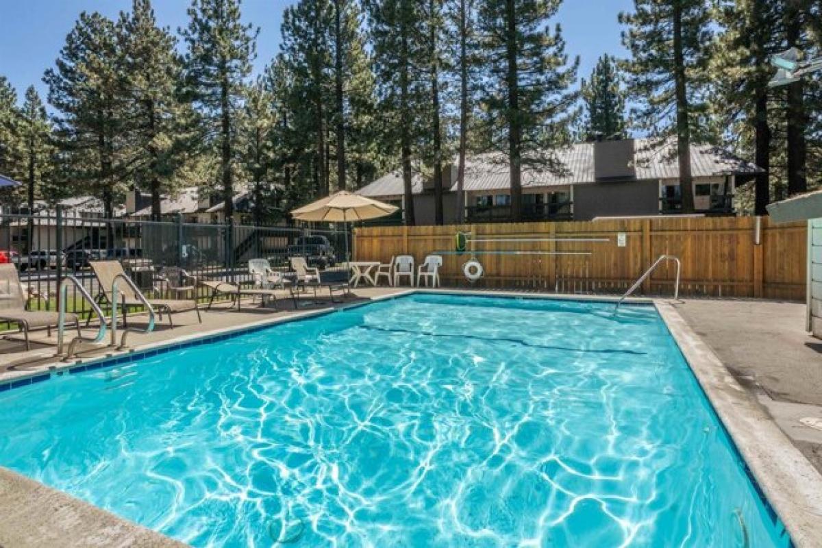 Picture of Home For Sale in Mammoth Lakes, California, United States