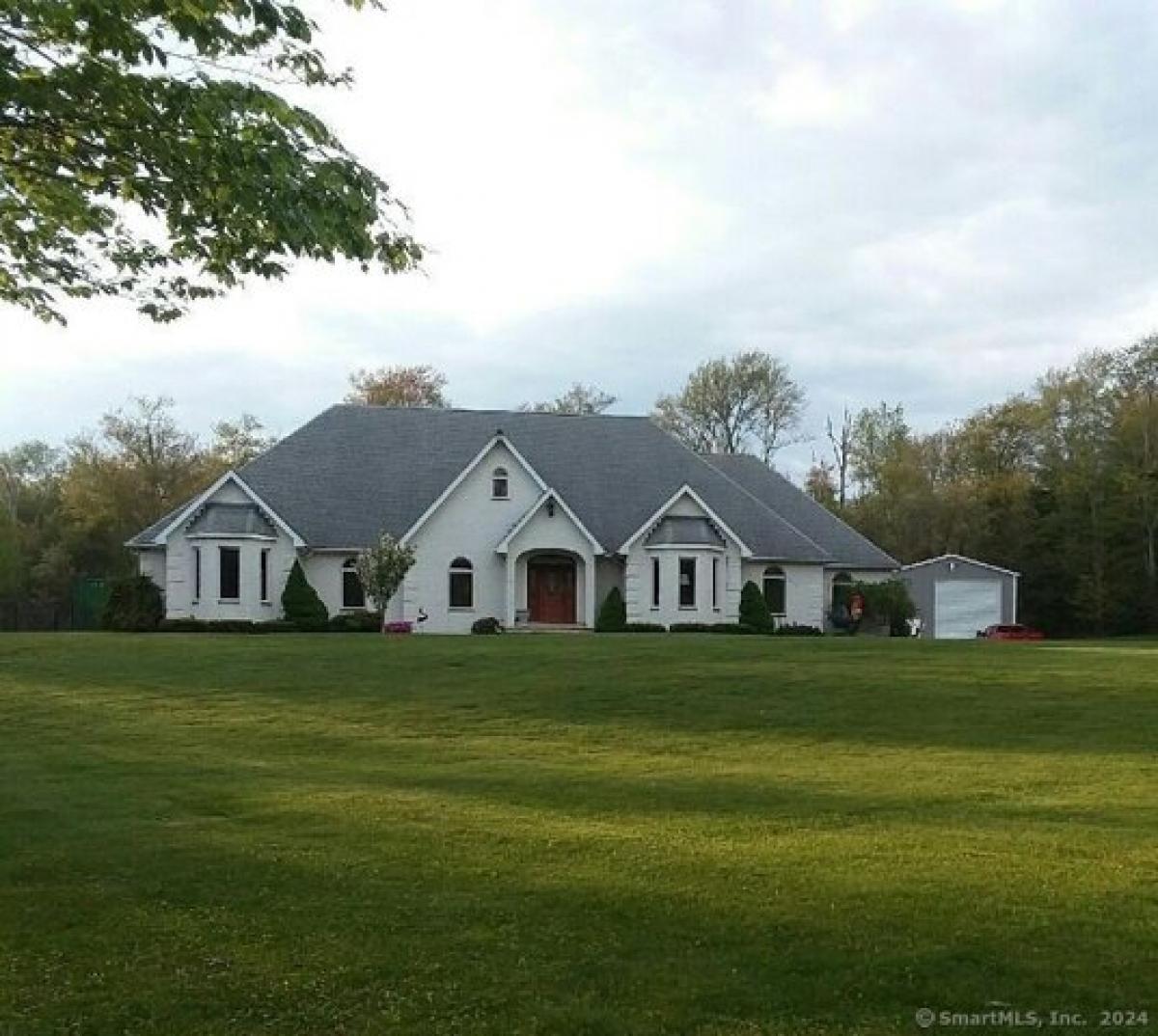 Picture of Home For Sale in Pomfret, Connecticut, United States