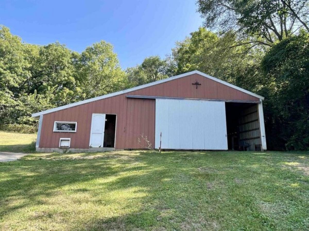 Picture of Home For Sale in Argyle, Wisconsin, United States