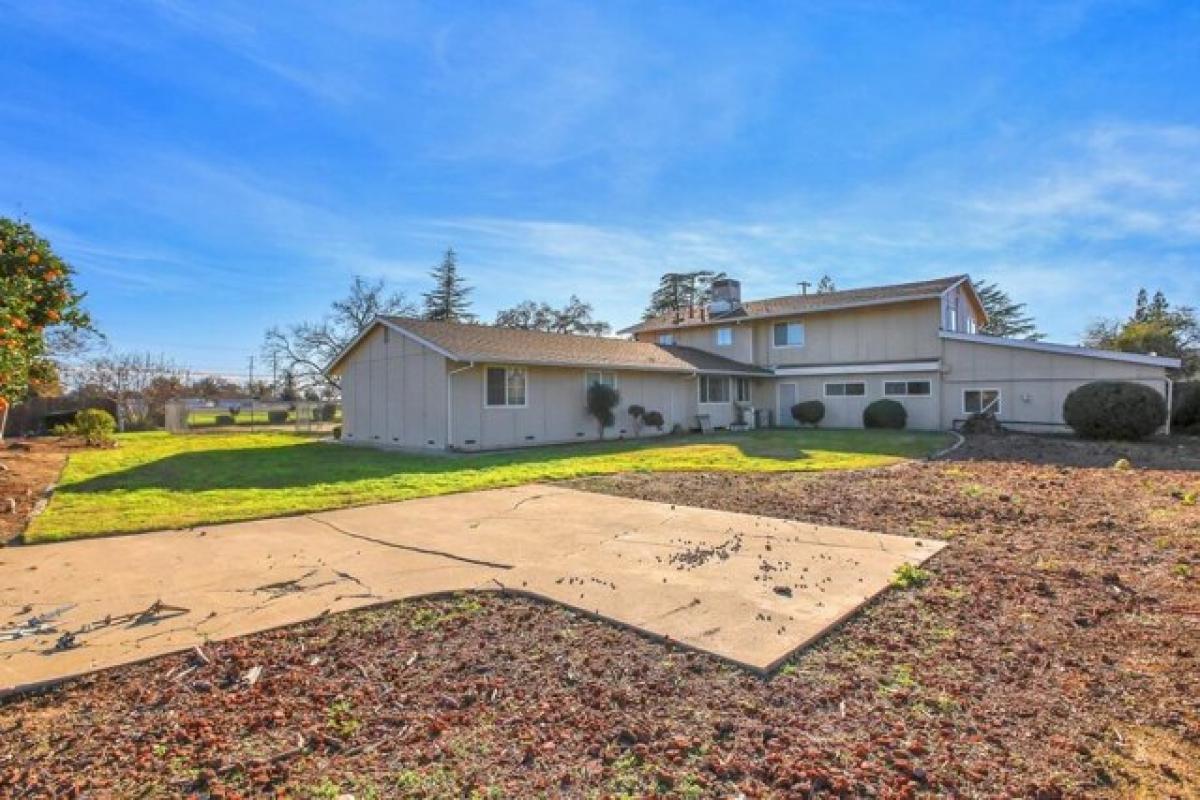 Picture of Home For Sale in Yuba City, California, United States