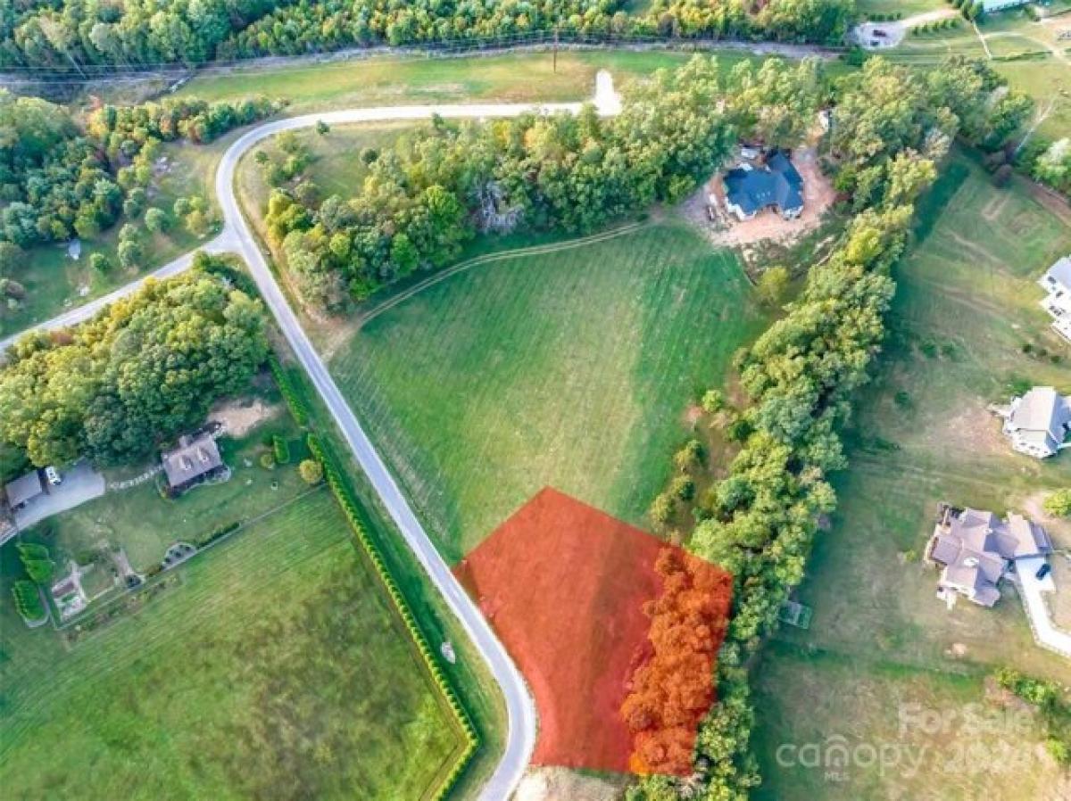 Picture of Residential Land For Sale in Fletcher, North Carolina, United States