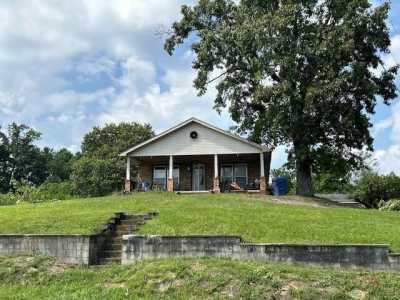 Home For Sale in Stearns, Kentucky