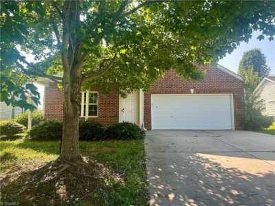 Home For Sale in Kernersville, North Carolina