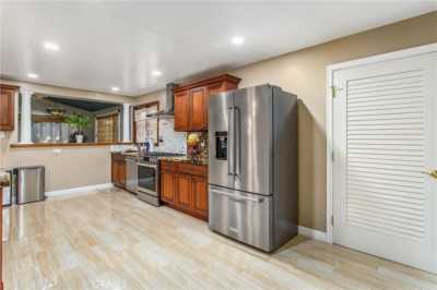 Home For Sale in Apple Valley, California