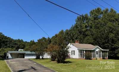 Home For Sale in Lancaster, South Carolina