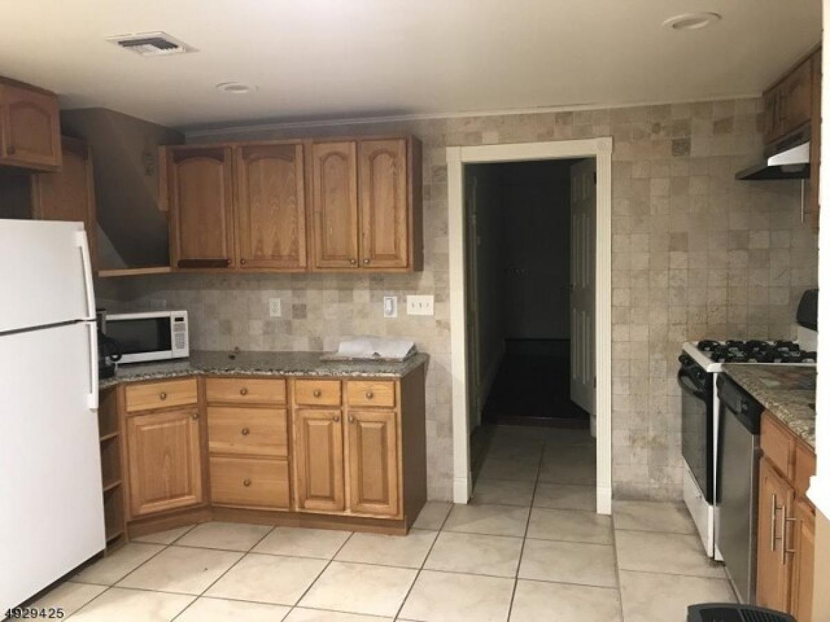 Picture of Home For Rent in Totowa, New Jersey, United States