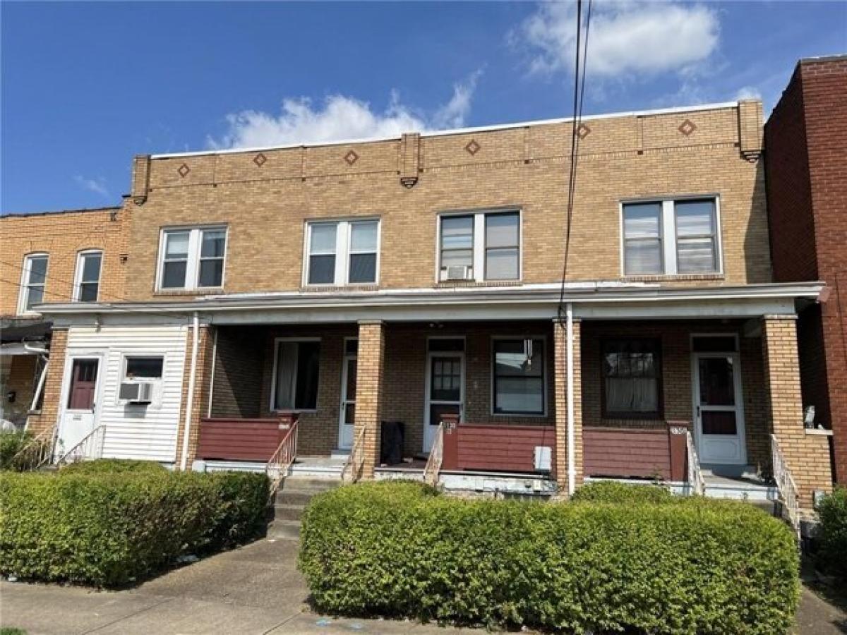 Picture of Home For Sale in McKees Rocks, Pennsylvania, United States