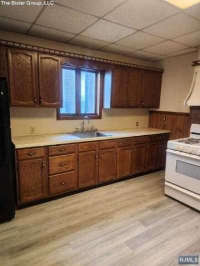 Home For Rent in East Newark, New Jersey