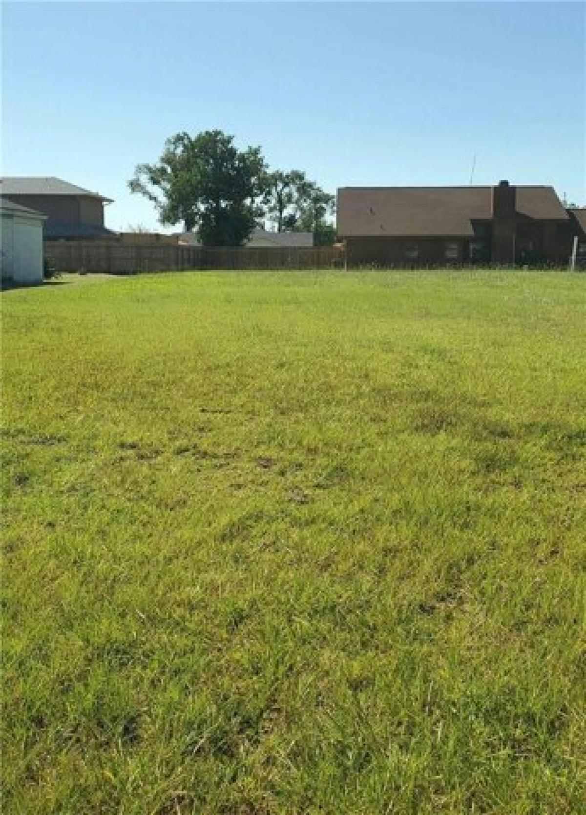 Picture of Residential Land For Sale in Lake Charles, Louisiana, United States