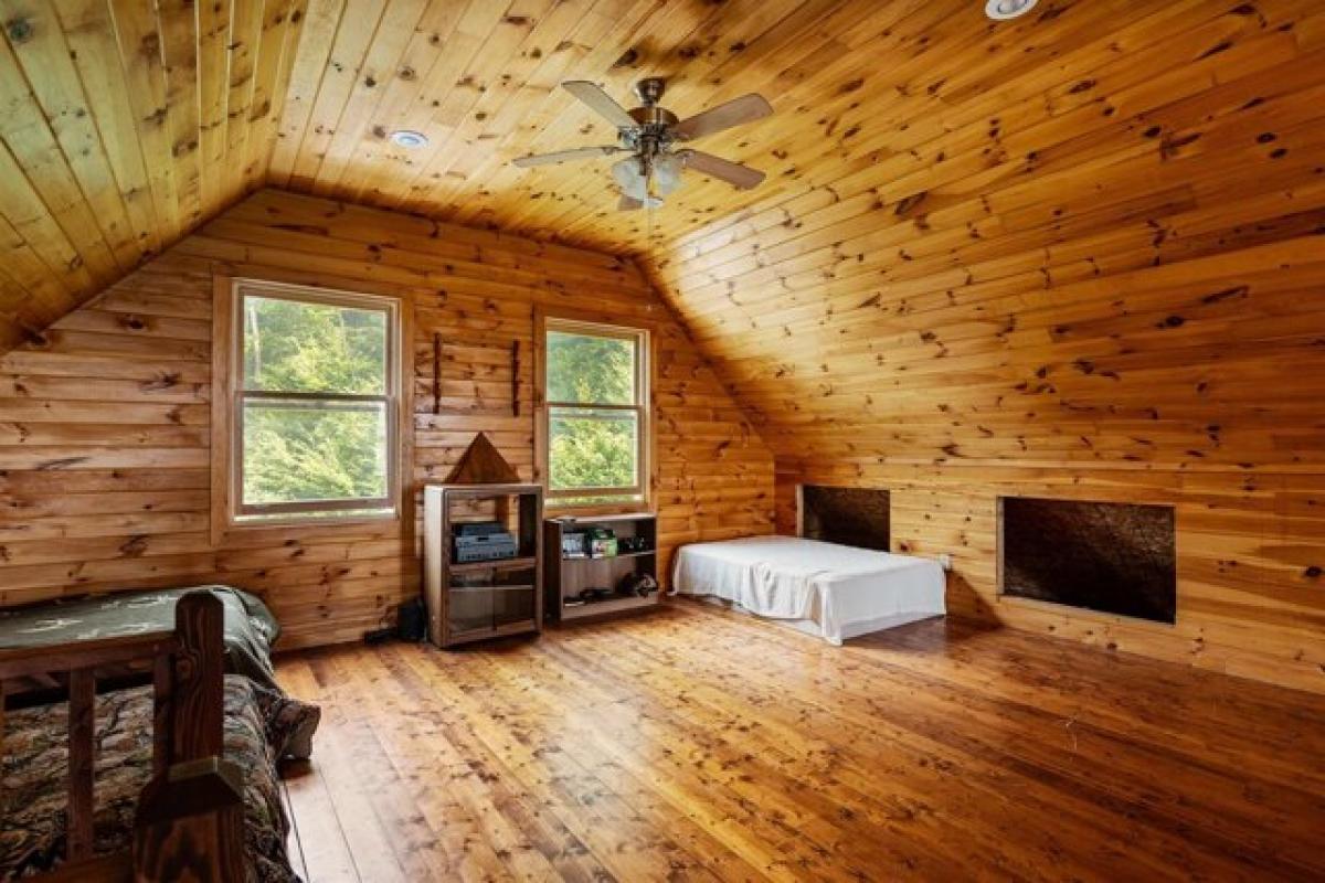 Picture of Home For Sale in Enosburg Falls, Vermont, United States