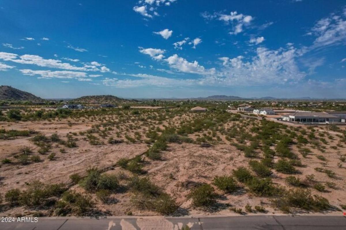 Picture of Residential Land For Sale in Casa Grande, Arizona, United States