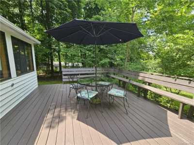 Home For Sale in Mohegan Lake, New York