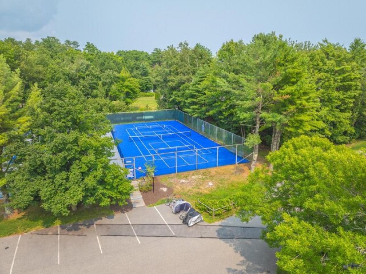 Picture of Home For Sale in Old Orchard Beach, Maine, United States