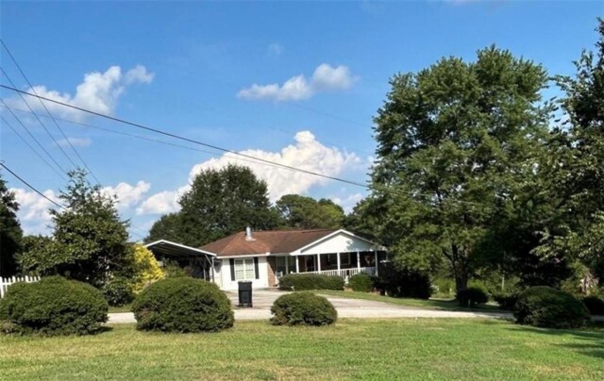 Picture of Home For Sale in Toccoa, Georgia, United States