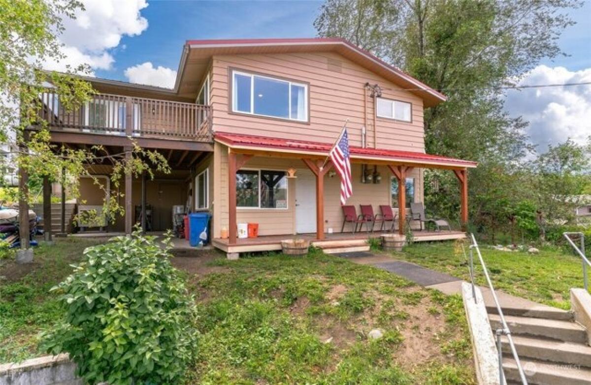 Picture of Home For Sale in Tonasket, Washington, United States