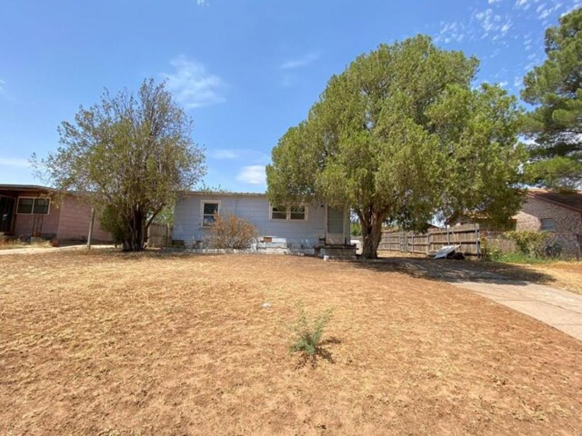 Picture of Home For Sale in Snyder, Texas, United States