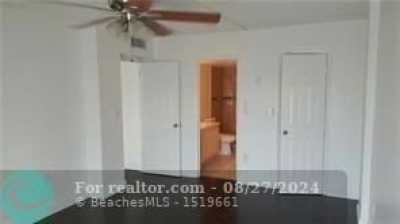 Home For Rent in Lauderhill, Florida