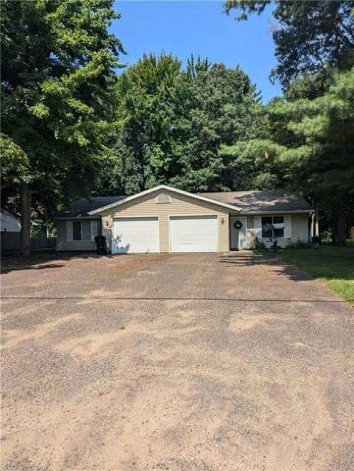 Picture of Home For Sale in Menomonie, Wisconsin, United States