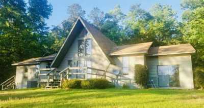 Home For Rent in Trenton, South Carolina