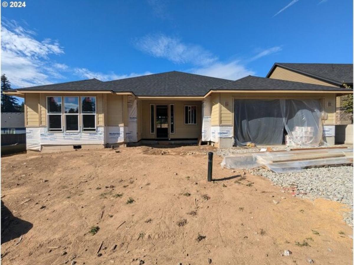 Picture of Home For Sale in Battle Ground, Washington, United States