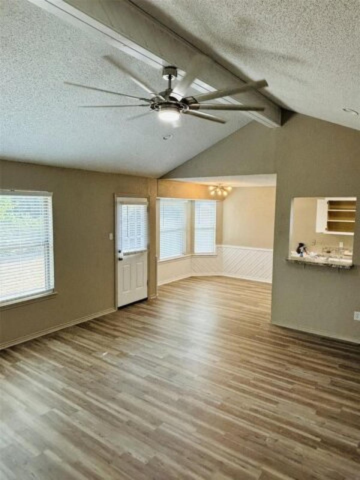 Picture of Home For Rent in Granbury, Texas, United States