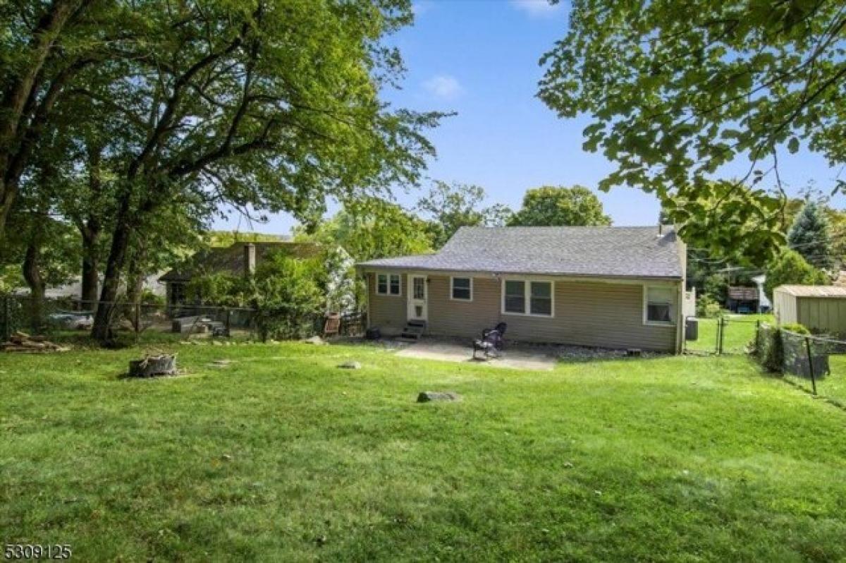 Picture of Home For Sale in Rockaway, New Jersey, United States