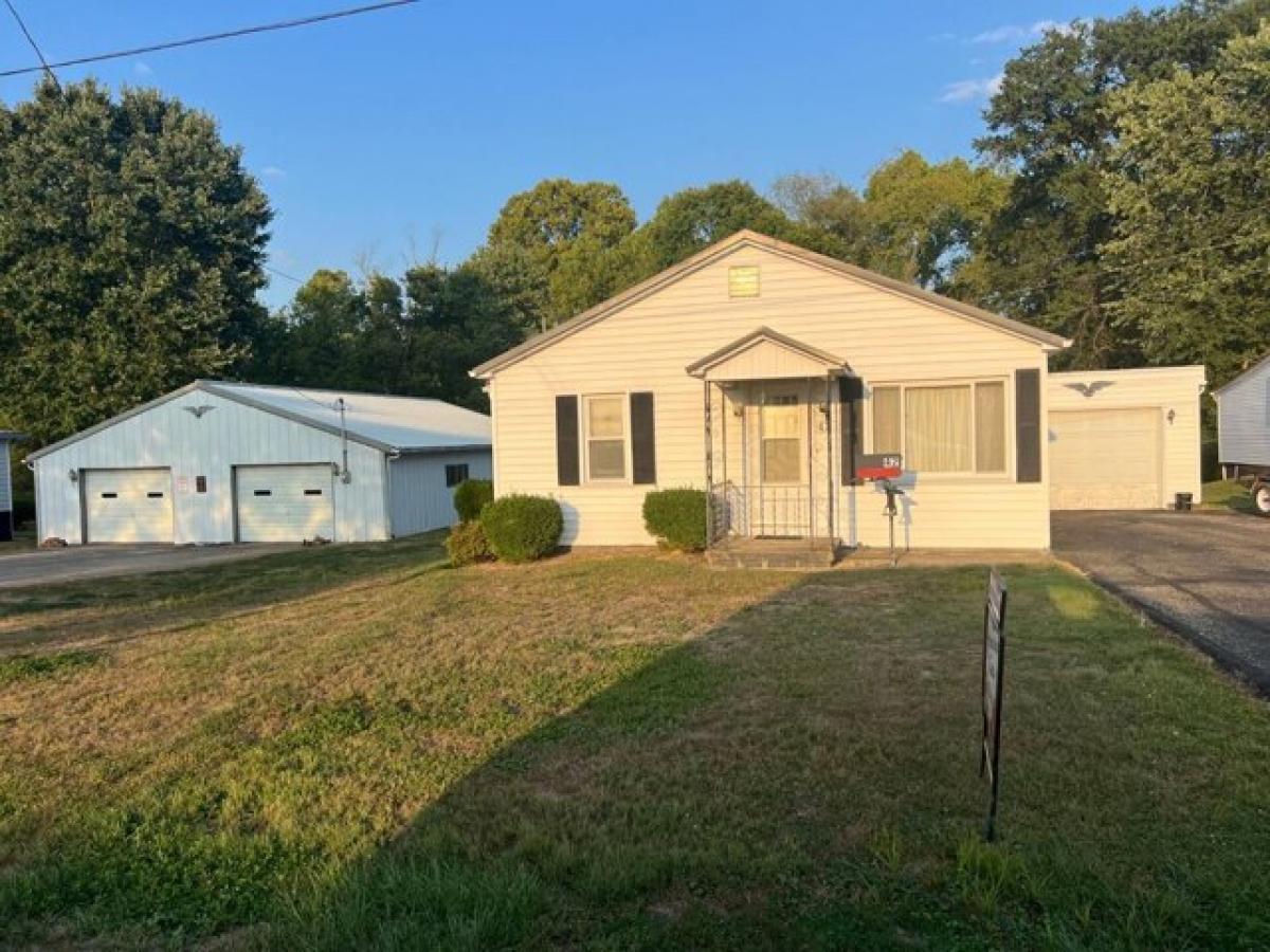 Picture of Home For Sale in Jackson, Ohio, United States