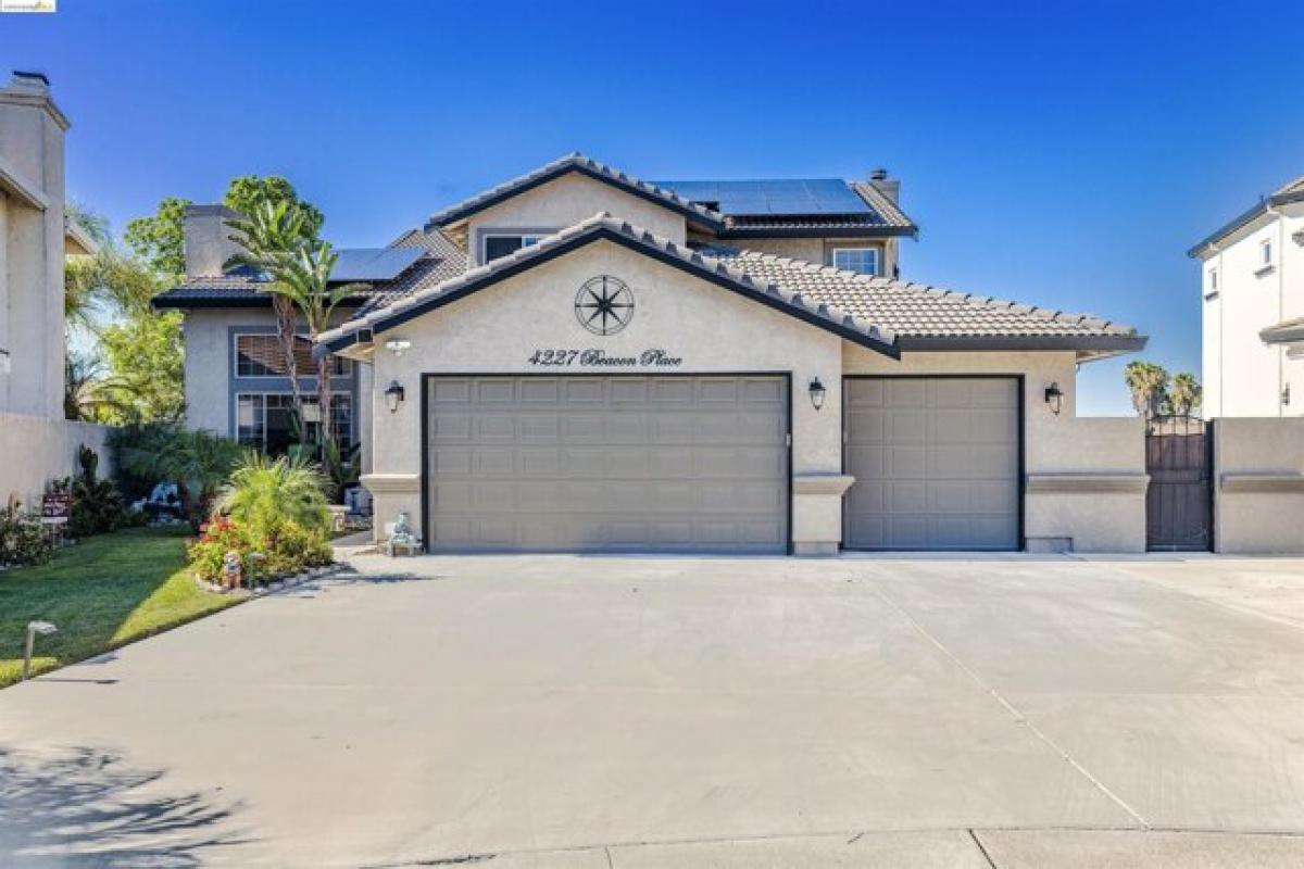 Picture of Home For Sale in Discovery Bay, California, United States