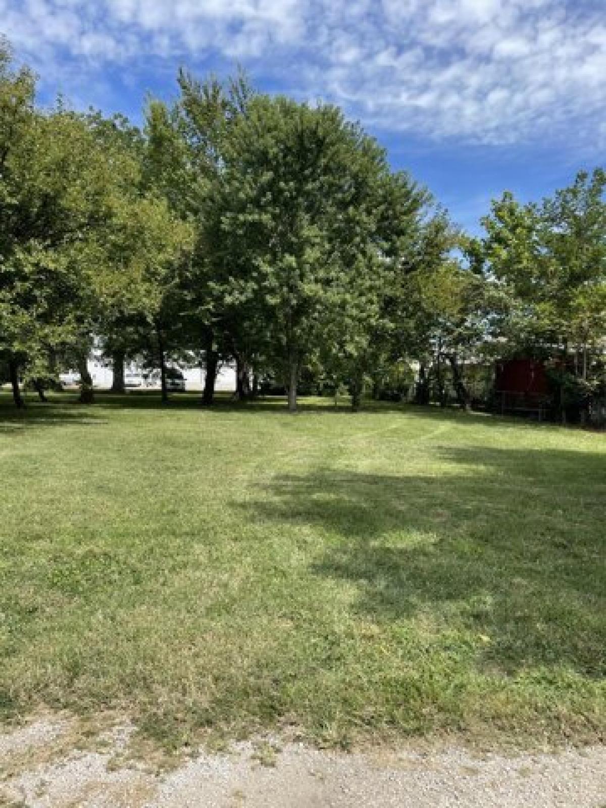 Picture of Residential Land For Sale in Springfield, Missouri, United States