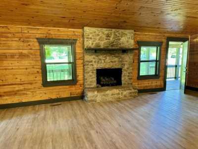 Home For Sale in Mountain View, Arkansas