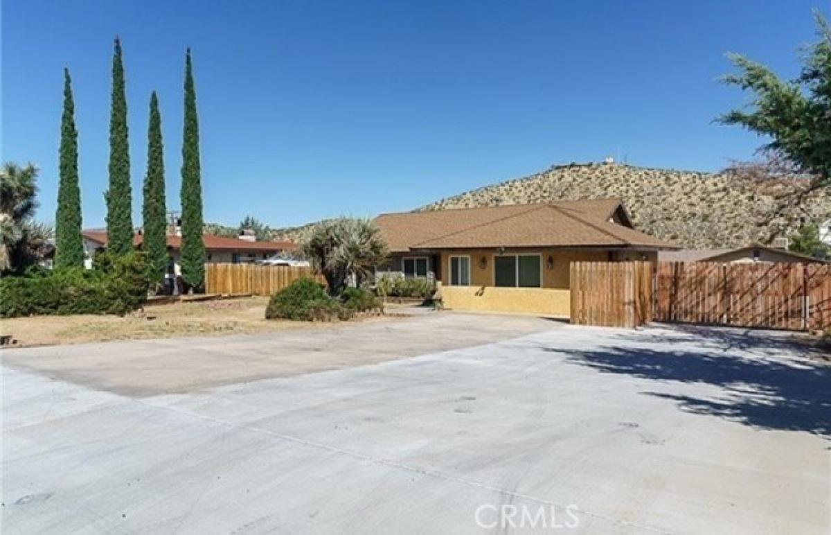 Picture of Home For Sale in Yucca Valley, California, United States